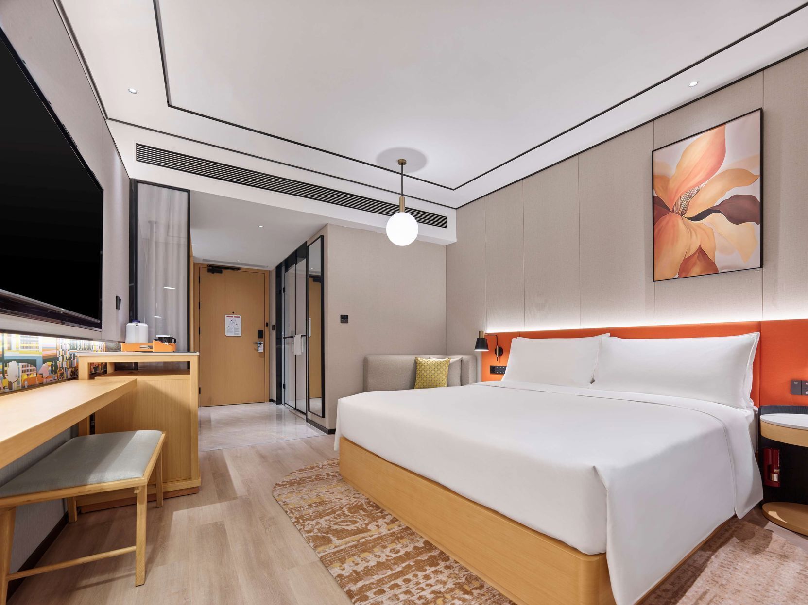Premium bedding, down duvets, minibar, in-room safe