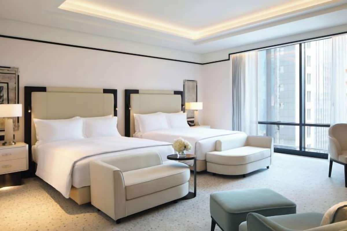 1 bedroom, premium bedding, memory-foam beds, minibar
