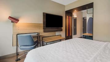 Pillowtop beds, desk, laptop workspace, blackout drapes
