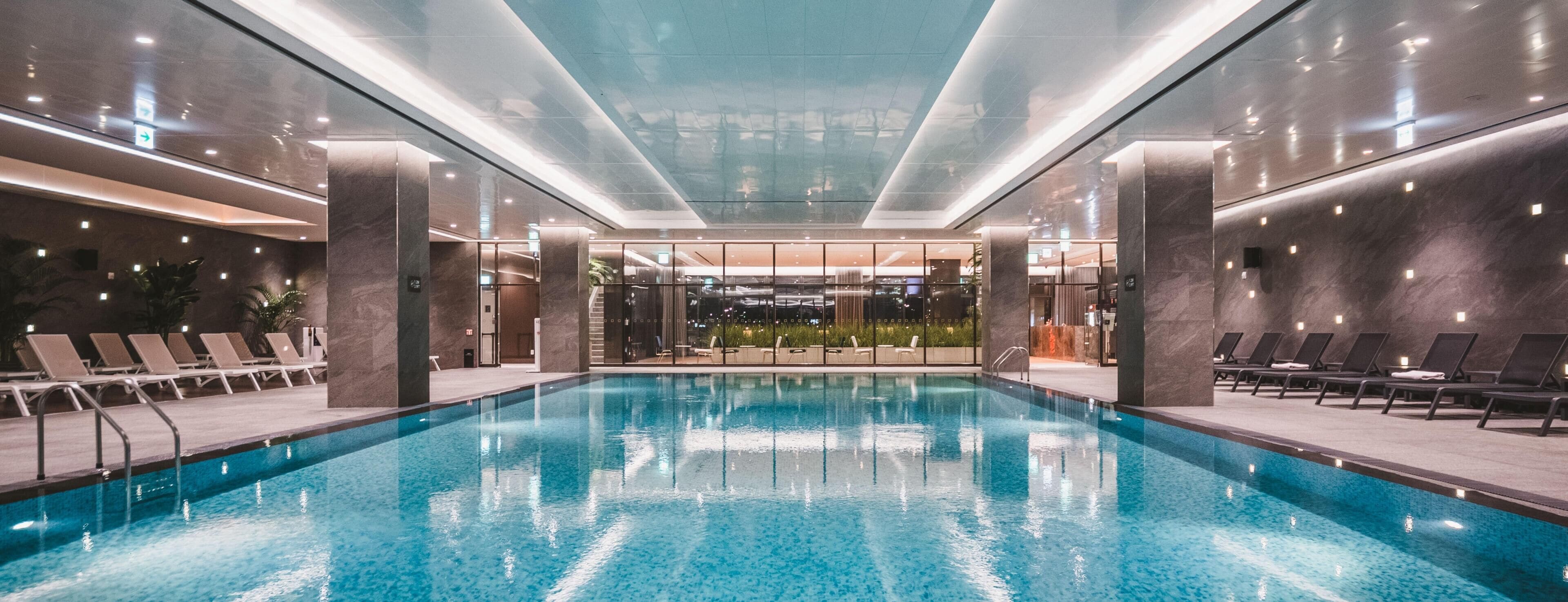 Piscine intérieure