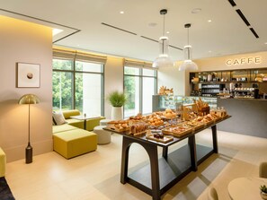 Breakfast, lunch and dinner served - Doubletree By Hilton Seoul Pangyo (Seongnam)