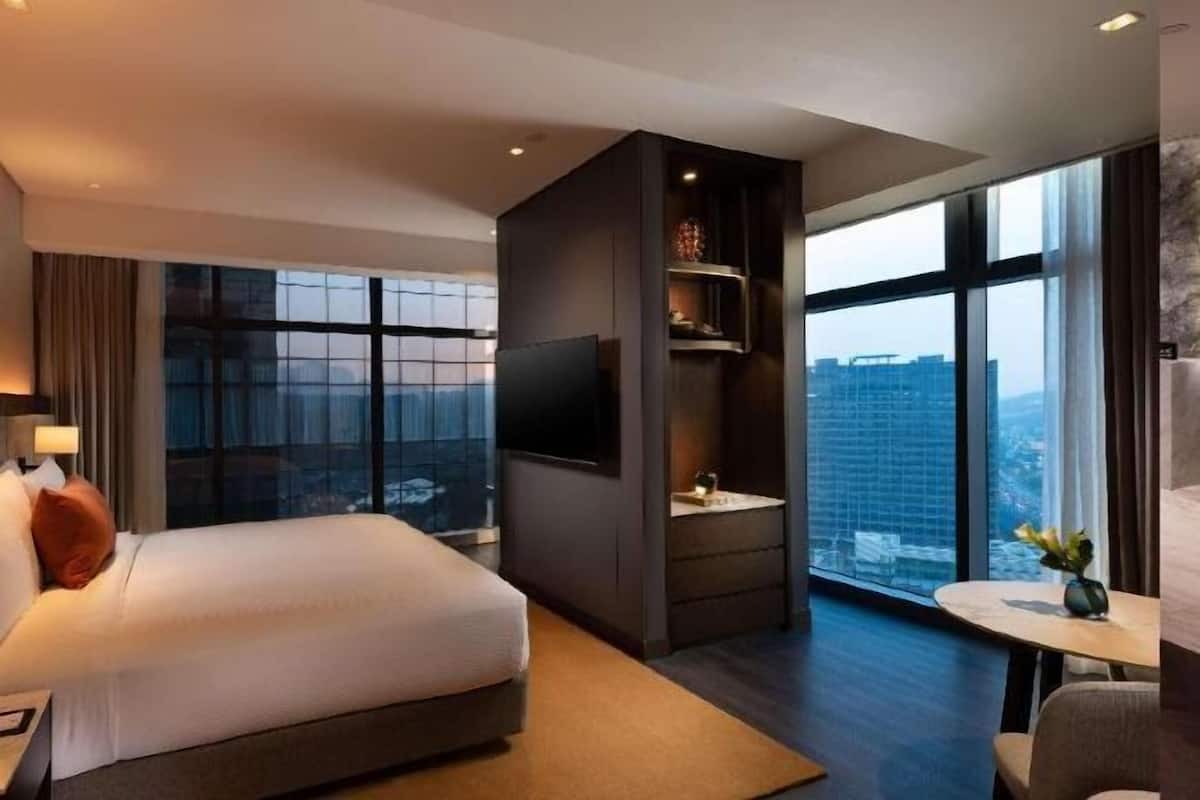 Minibar, Zimmersafe, individuell dekoriert, individuell eingerichtet