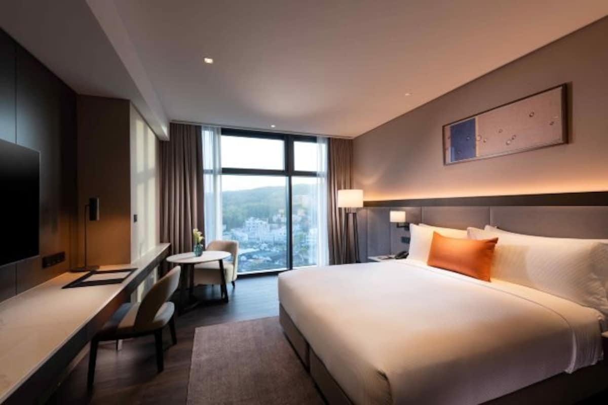 Executive King Room