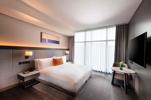 Minibar, coffres-forts dans les chambres, décoration personnalisée