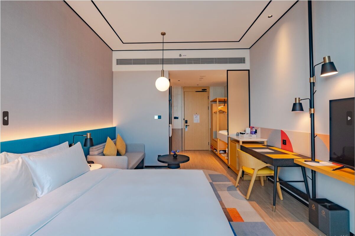 Premium bedding, down comforters, in-room safe, desk