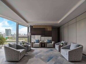Executive lounge - Hilton Zhuhai (Zhuhai)
