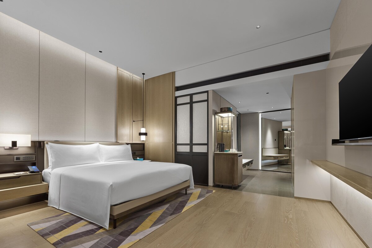 King Deluxe Room