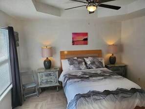 3 bedrooms, iron/ironing board, WiFi, bed sheets