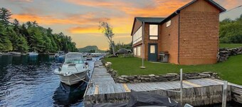 Salmon Run Lodge (Waterfront on the Moose River)