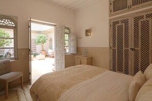 3 habitaciones, tabla de planchar con plancha y wifi gratis 