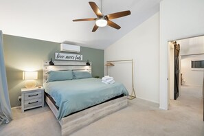 4 bedrooms, free WiFi, bed sheets