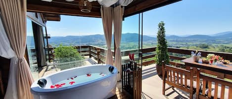 Chale da Montanha com Ofuro - Sto Amaro | Private spa tub