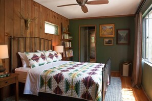 3 bedrooms, iron/ironing board, travel crib, free WiFi