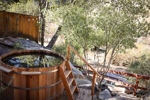 Bañera de hidromasaje exterior