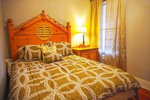 2 bedrooms, WiFi - Caroline`s Place in Historic Roscoe Village (Coshocton)