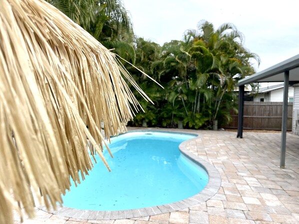 A heated pool - ITALIAN HOUSE: 7 min from the beach (Seminole)