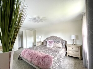 4 bedrooms, travel cot, free WiFi, bed sheets - ITALIAN HOUSE: 7 min from the beach (Seminole)