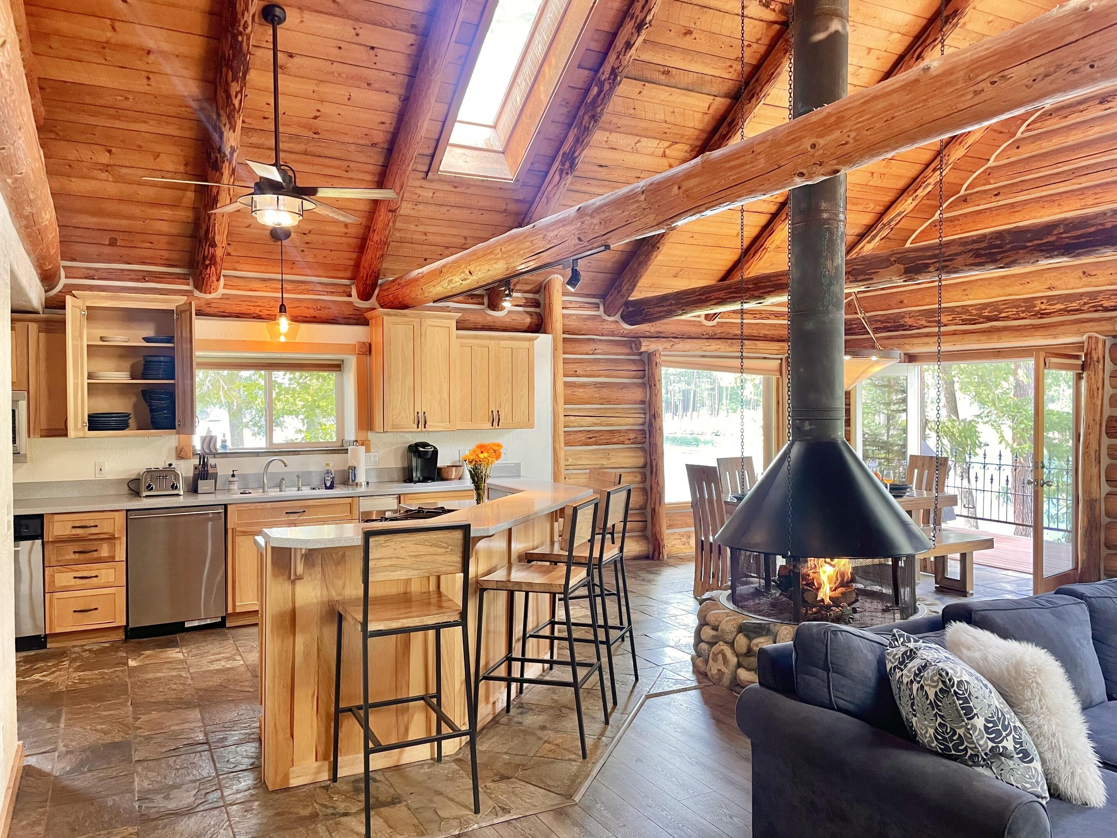 Beautiful Waterfront Log Cabin