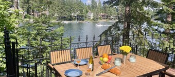 Beautiful Riverfront log cabin with in-law suite and gym area