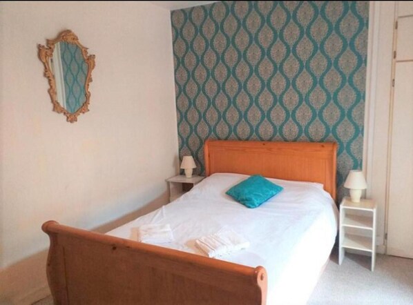 House, Multiple Beds