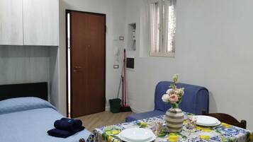 1 chambre, Wi-Fi gratuit, draps fournis