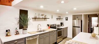 Never Lonesome Hunter: Smart 4bd Getaway near Mtn