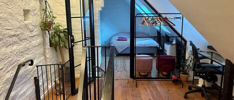 2 bedrooms, desk, iron/ironing board, travel cot