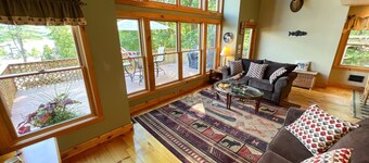 Hilltop Hideaway - Great views of Lake George