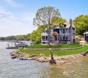 Exterior - Lakefront Home on the Point (Gravois Mills)