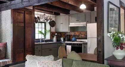 Never Lonesome Woodland Valley: Cozy 2bd Cottage!