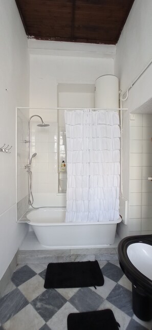 Duschwanne, Bidet
