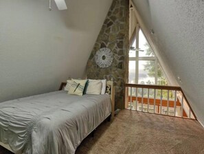 3 chambres, fer et planche à repasser, lit parapluie, Wi-Fi gratuit