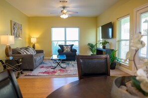 40-inch Smart TV with cable channels, TV - UNIT H (Moss Point)