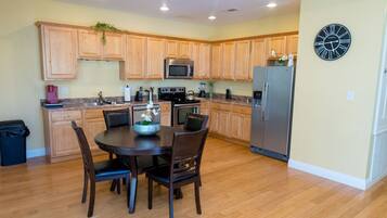 Apartemen | Ruang makan