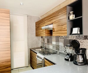Fridge, microwave, oven, stovetop