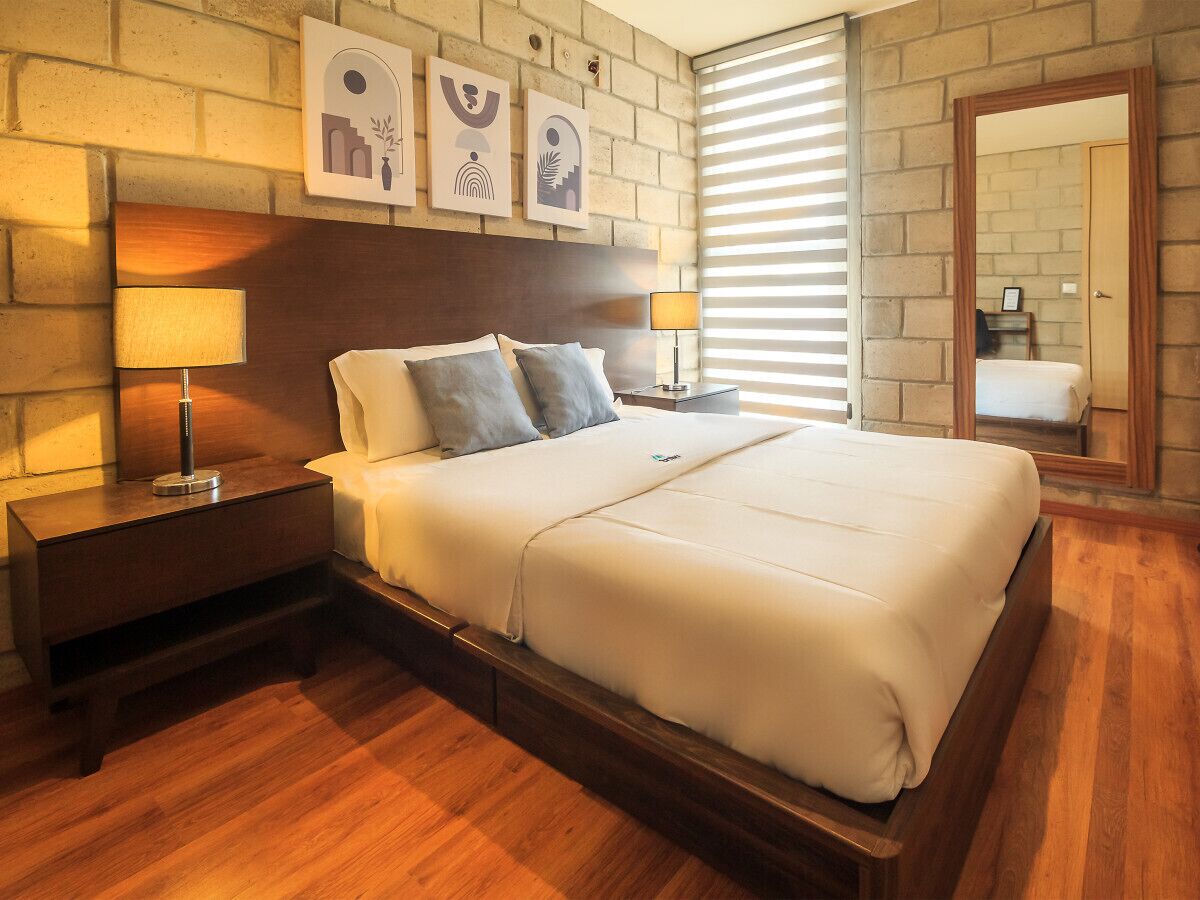 2 camere, una scrivania, ferro/asse da stiro, Wi-Fi gratuito