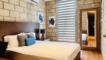 2 bedrooms, desk, free WiFi, bed sheets