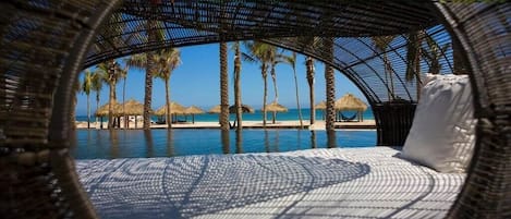 2 bedrooms, travel crib, free WiFi, wheelchair access