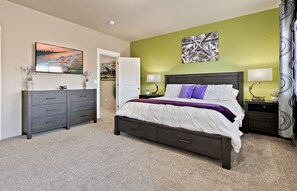 2 bedrooms, desk, iron/ironing board, free WiFi