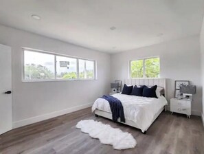 4 camere, culla da viaggio, Wi-Fi gratuito, lenzuola