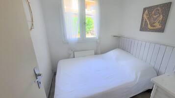 2 camere, ferro/asse da stiro, Wi-Fi gratuito, lenzuola