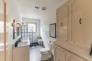 Bathroom - Charming, Tudor Style Home Newly Renovated! (Mineral Wells)