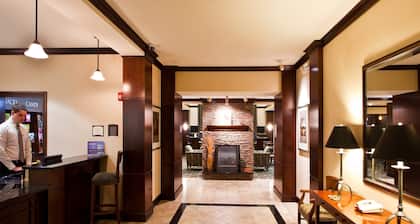 1 Bedroom King Suite | Free Breakfast.