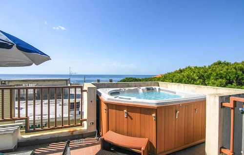 2 bedroom nice apartment in Lavagna