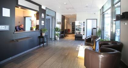 Perle Parisienne au Pied du Tram av/ Wifi+Parking!