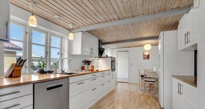 6 bedroom cozy home in Dannemare