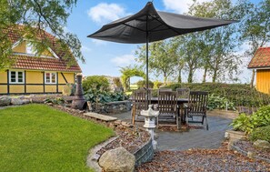 Outdoor dining - 6 bedroom cozy home in Dannemare (Dannemare)