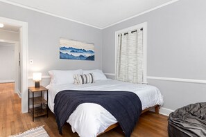 4 bedrooms, WiFi, bed sheets