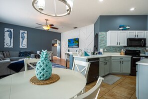 Interior - ⚓House w/ Heated Pool+Spa · Fire Pit · Game Room⚓🐕🌅 (Bradenton)