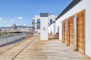 Terrace/patio - New build Poblenou 2BR w/ Pool, nr Glories, by Blueground (Barcelona)